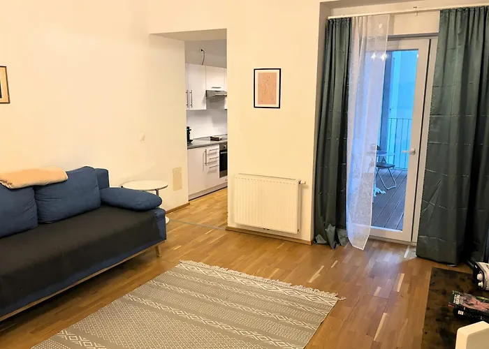 Апартаменти Casa Nostra - Ruhige Stadtwohnung Mit Balkon Відень