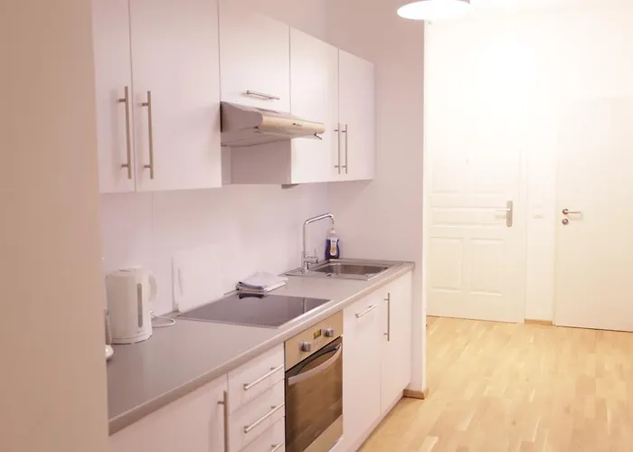Апартаменти Casa Nostra - Ruhige Stadtwohnung Mit Balkon Відень