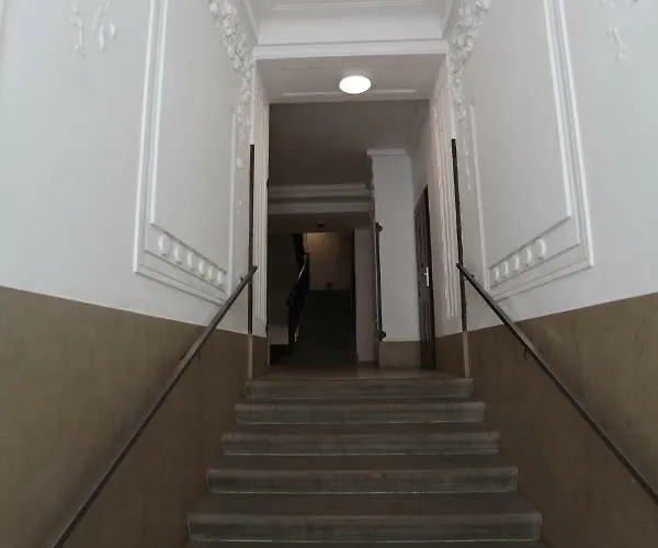 Casa Nostra - Ruhige Stadtwohnung Mit Balkon Апартаменти *