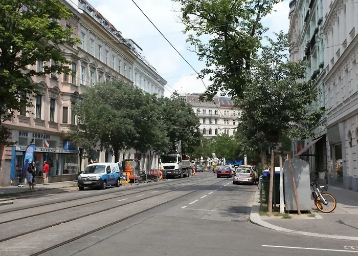 Casa Nostra - Ruhige Stadtwohnung Mit Balkon Апартаменти Відень